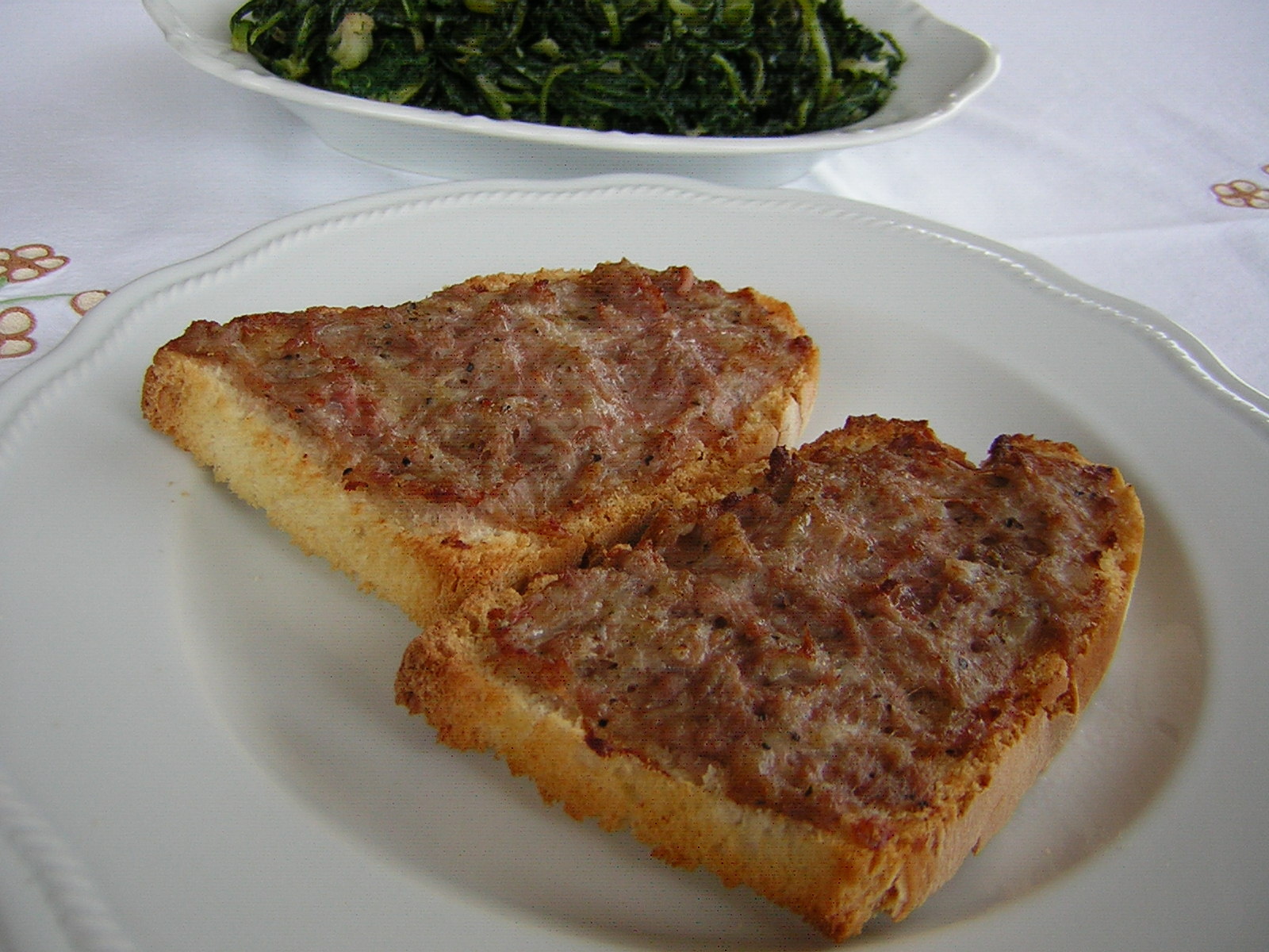 Pane con salsiccia